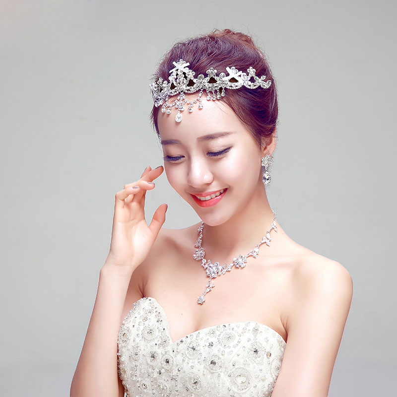 tiara (1)