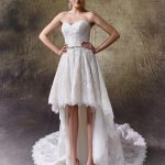 ciekawy model sukni ślubnej