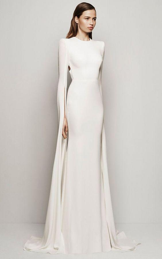 śnieżnobiała suknia ślubna