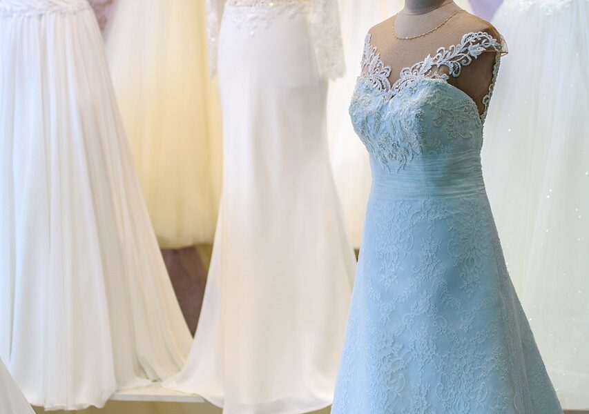 Trendy w modzie ślubnej