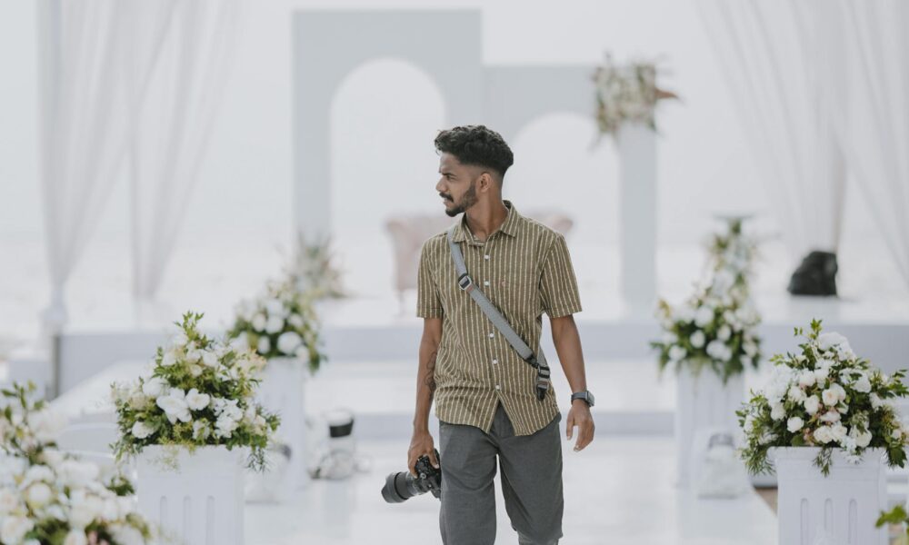 Fotograf i kamerzysta na wesele