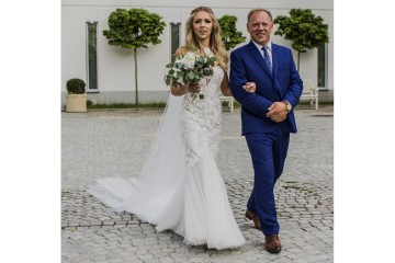 Suknia Ślubna Pronovias Atelier model Raen