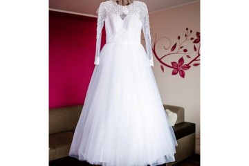 suknia ślubna koronka długi rękaw