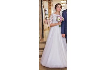 Suknia ślubna Annais bridal + bolerko