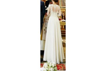 Zwiewna koronkowa suknia ślubna r 36