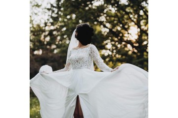 Sprzedam rustykalną, koronkową suknię Aragonite z kolekcji Herm’s Bridal.