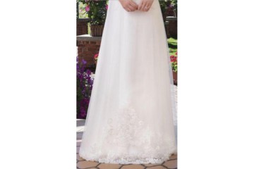 Suknia Ślubna Sincerity Bridal 3914