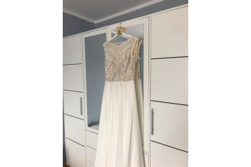Suknia ślubna z kolekcji Famosa 2019 model Mercedes
