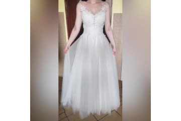 Piękna suknia ślubna + welon
