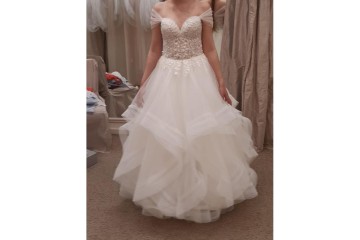 Piękna suknia ślubna r.36