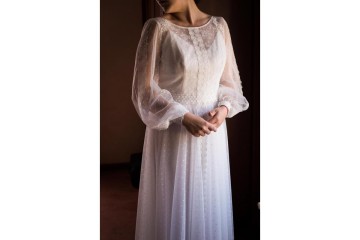 Romantyczna i pełna wdzięku suknia ślubna od Chocka Atelier.