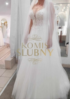 Piękna suknia ślubna