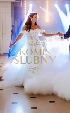 Sprzedam suknie ślubną z opadającymi rękawami
