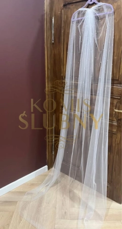 Suknia ślubna z trenem Anna Sposa