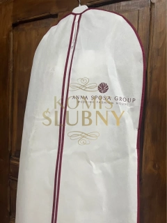 Suknia ślubna z trenem Anna Sposa