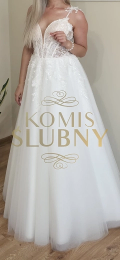 Sukienka ślubna  2025