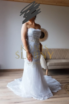 Suknia koronkowa syrena evie young 