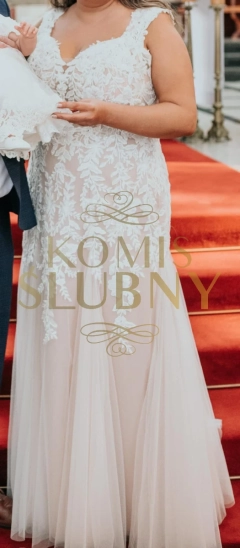 Suknia ślubna rybka plus size