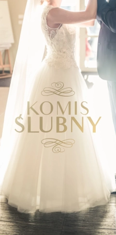 Suknia ślubna, kolor Ecru, pięknie zdobiona, ręcznie wyszywana, rozmiar 36/38
