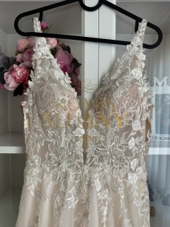 Suknia ślubna w kolorze ivory Anna Sposa