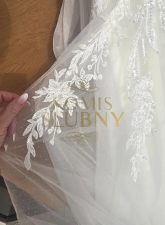 Sprzedam suknie z 2025 roku