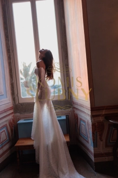 Suknia ślubna koronka francuska Avenue 22 Wona Concept Barkley koraliki 