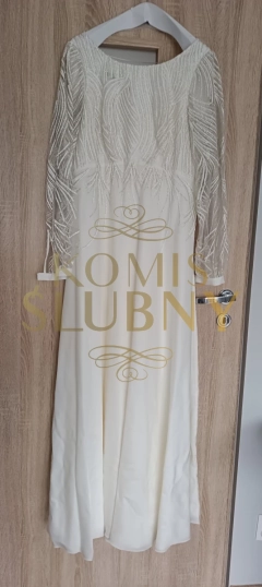 Witam mam do sprzedania suknię szytą na wymiar u krawcowej.