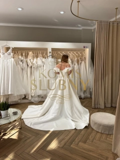 Elegancka suknia ślubna w stylu księżniczki