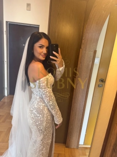 Suknia ślubna glamour 