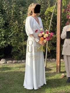 Suknia ślubna z koronką 