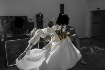 Suknia ślubna z koronką 