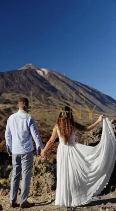 Muślinowa suknia koronka