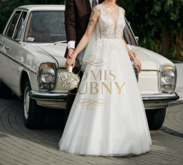 Suknia ślubna literka A