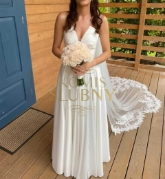 suknia ślubna z welonem