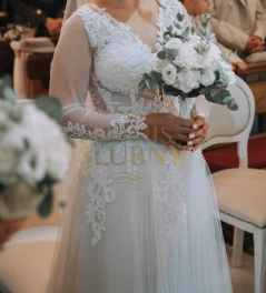 Śnieżnobiała suknia ślubna rozmiar S