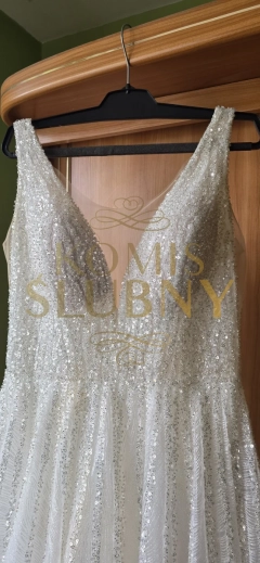 Piękna suknia ślubna