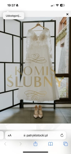 Suknia ślubna z welonem 